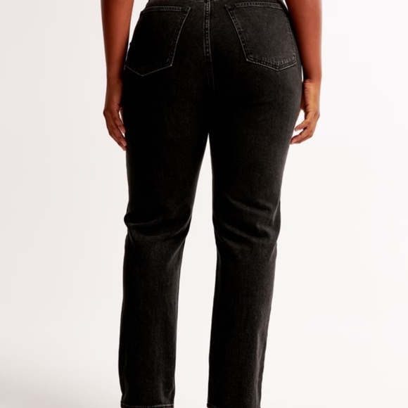 Abercrombie Curve Love Ultra High Rise Ankle Straight Jean Black Regular - Picture 6 of 9